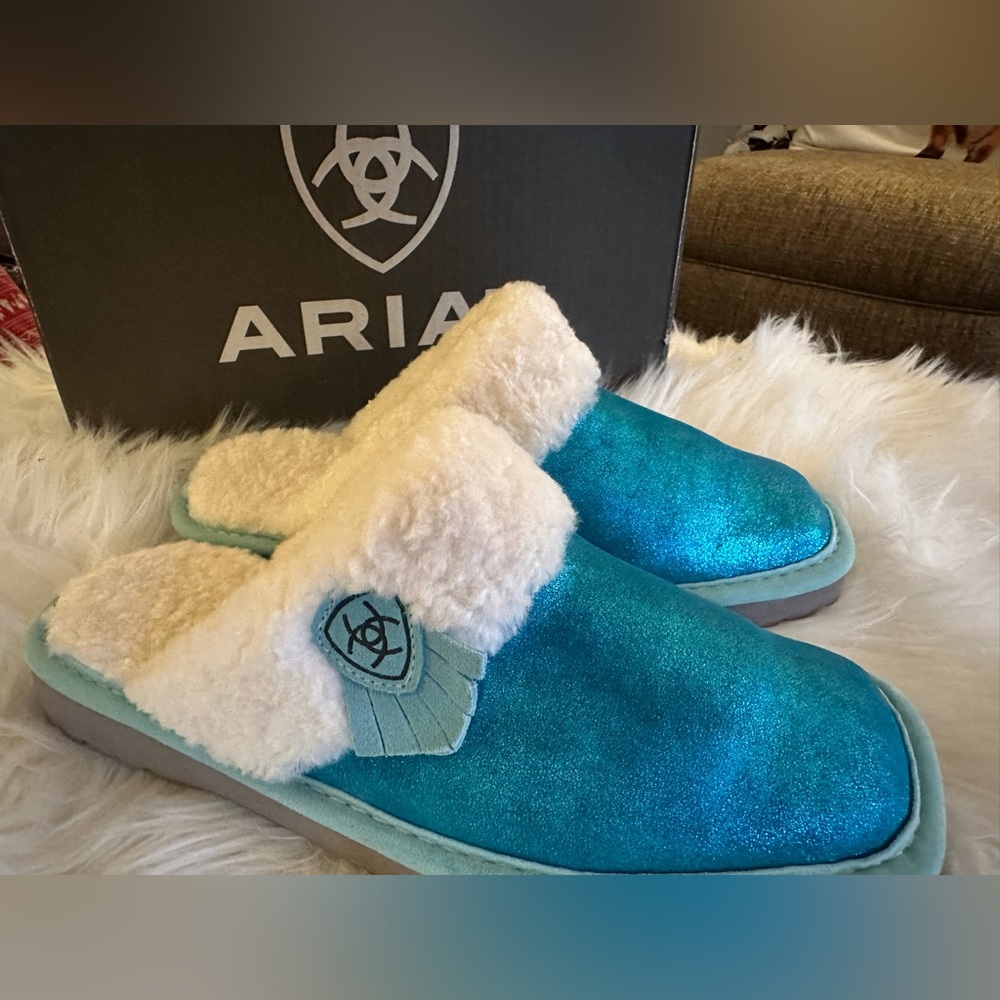 NWT Ariat brand Jackie Square Toe Exotic Slippers Women SZ 9 Metallic Turquoise